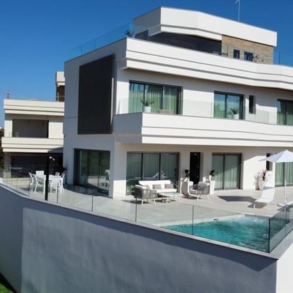 Villa For sale Dehesa De Campoamor