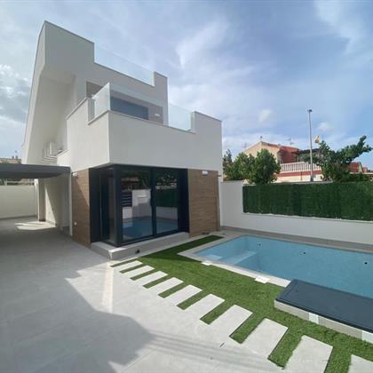 Villa For sale Los Alcazares